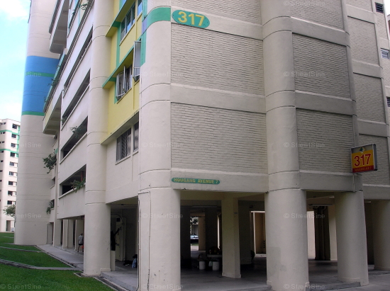 Hougang Avenue 7 thumbnail photo